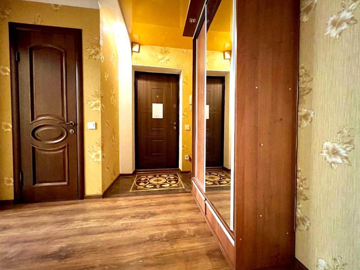 Apartpoltava Двокімнатні Апартаменти, До 6 Спальних Місць, Кутова Ванна, Корпусний Парк, Документи Для Відрядження Eksteriør billede